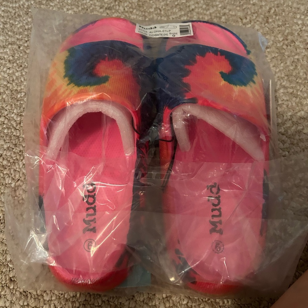 Mudd Kids Tie-Dye Slippers - Pink and Rainbow